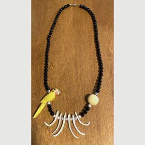 Vint. Tropical Hand carved Painted Yellow Parrot Beaded Multicolored Shell Neckl